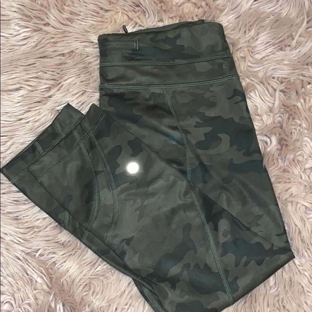 lululemon crop leggings